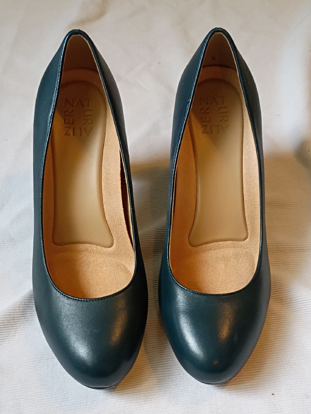Naturalizer Michelle Navy Blue Classic Pump - Picture 2 of 9